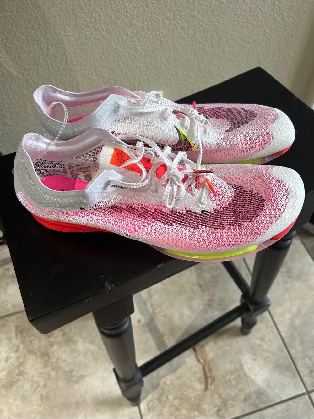 Brand new Nike White and neon air zoom track Shoes with Neon Accents 12.5